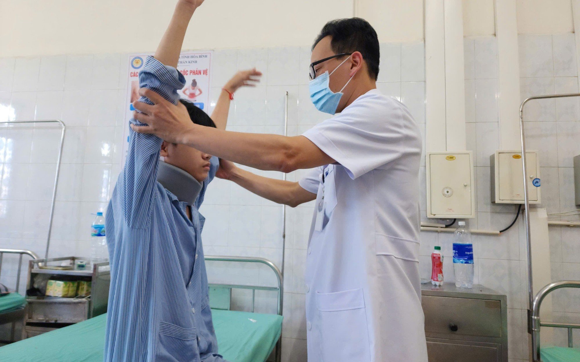 Khánh thành lớp học mới nơi rẻo cao Hòa Bình - Ảnh 4.