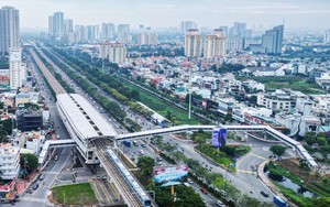 Hàng ngàn người dân chen chúc chờ trải nghiệm Metro 1 - Ảnh 12.