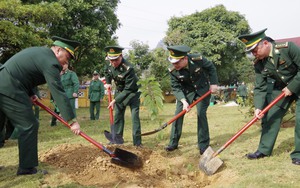 Lai Châu: Khánh thành và bàn giao "Nhà đồng đội" cho một gia đình quân nhân ở huyện Mường Tè - Ảnh 8.