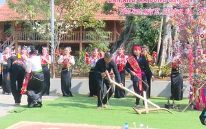 Lễ hội Hết Chá: Hút khách du lịch đến với cao nguyên Mộc Châu