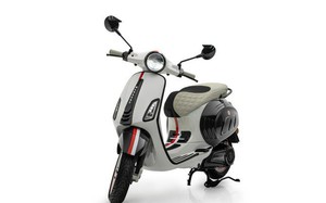 Vespa Elettrica Monaco Edition chỉ có 99 chiếc trên toàn thế giới