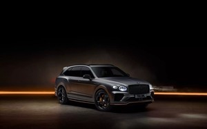 Bentley Bentayga S Black Edition chốt giá gần 17 tỷ đồng tại Việt Nam