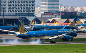 Uỷ ban Cạnh tranh Quốc gia vào cuộc vụ vé máy bay tăng cao bất thường, Vietnam Airlines phải gửi nhiều báo cáo