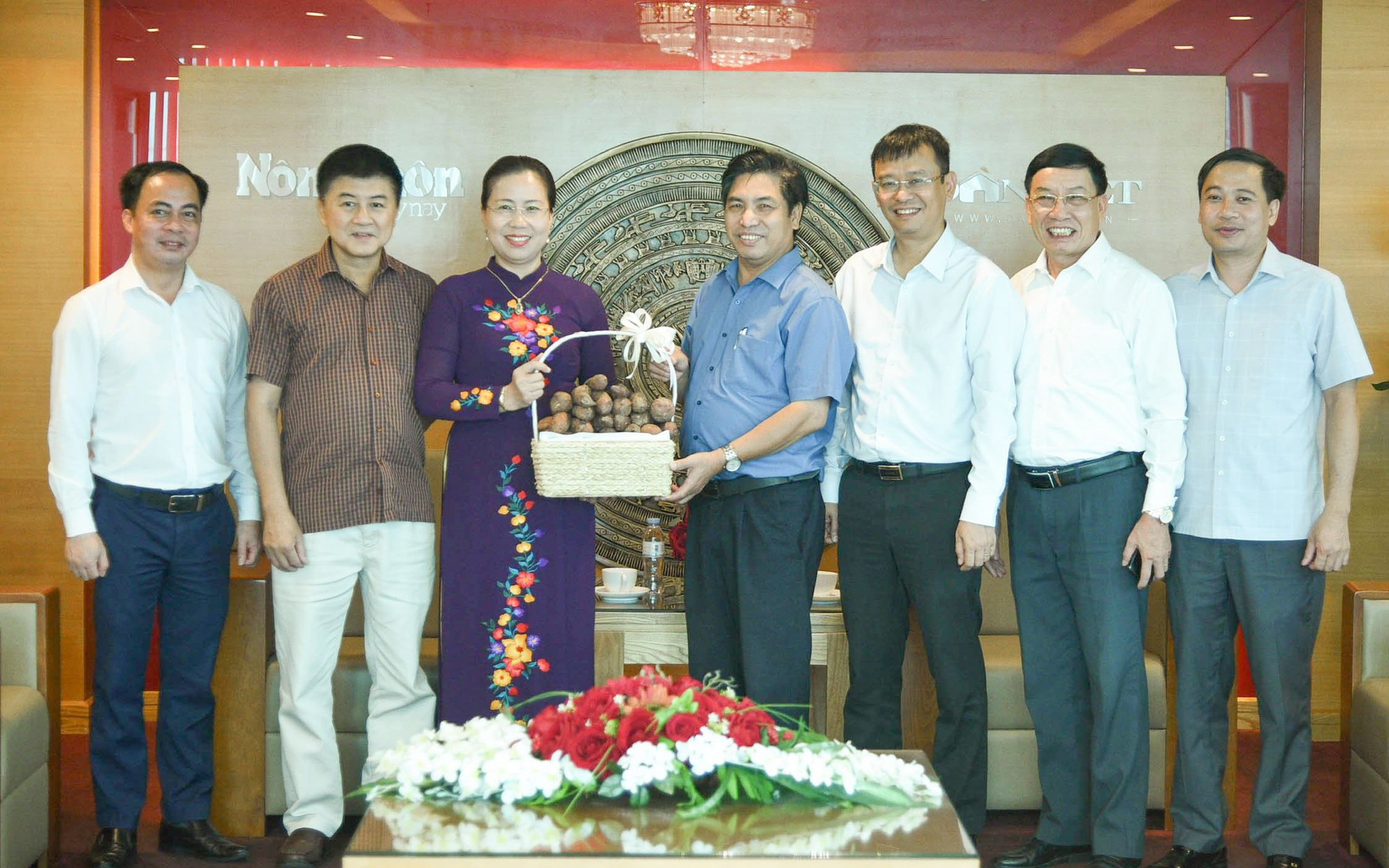 Nông dân Hoàng Văn Cương gửi lời cảm ơn đến Báo Nông Thôn Ngày Nay/Dân Việt 