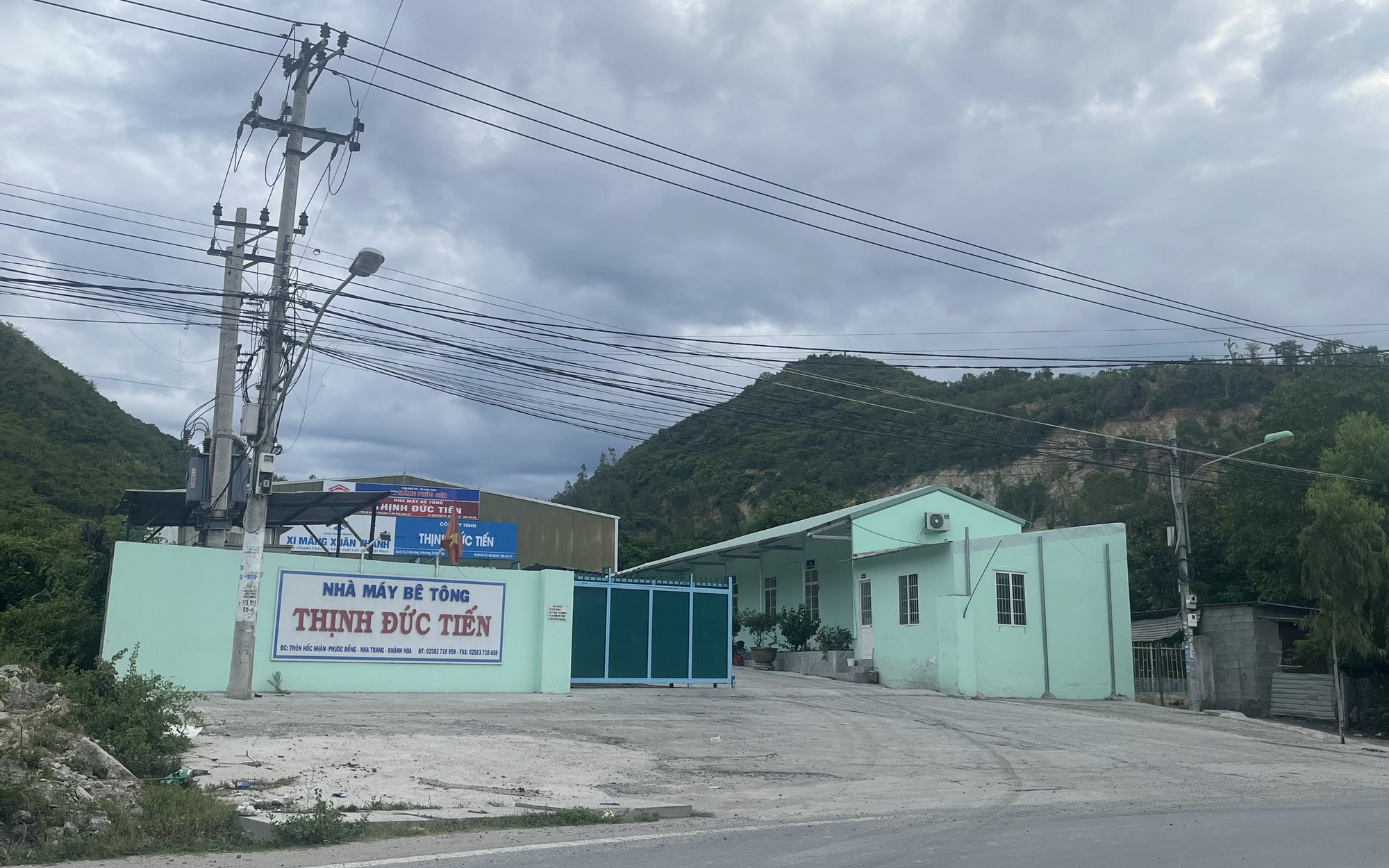 Nha Trang chỉ đạo xử lý 2 trạm bê tông trái phép