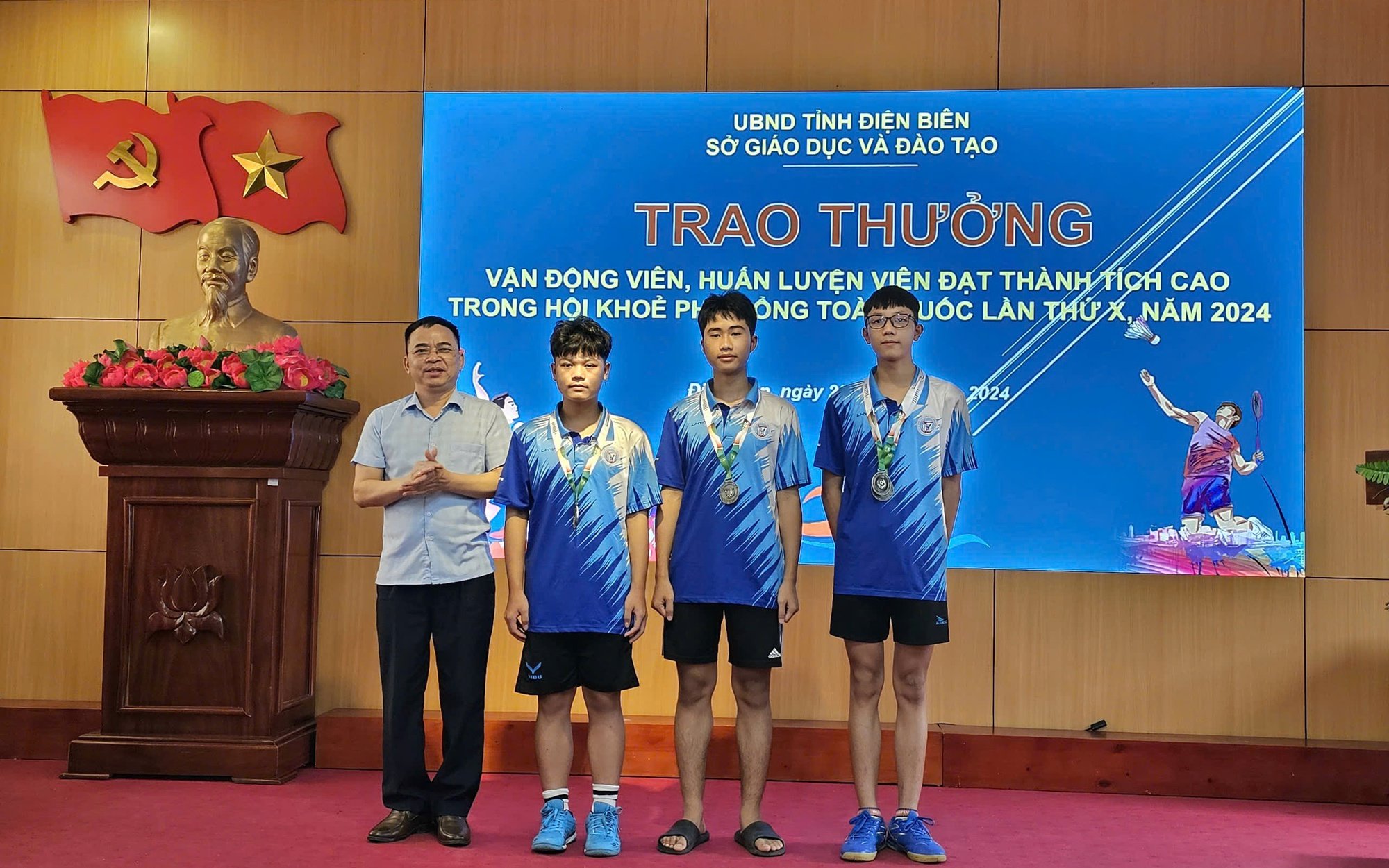 Tháo gỡ khó khăn, vướng mắc trong giải phóng mặt bằng của các dự án giao thông ở Điện Biên - Ảnh 4.