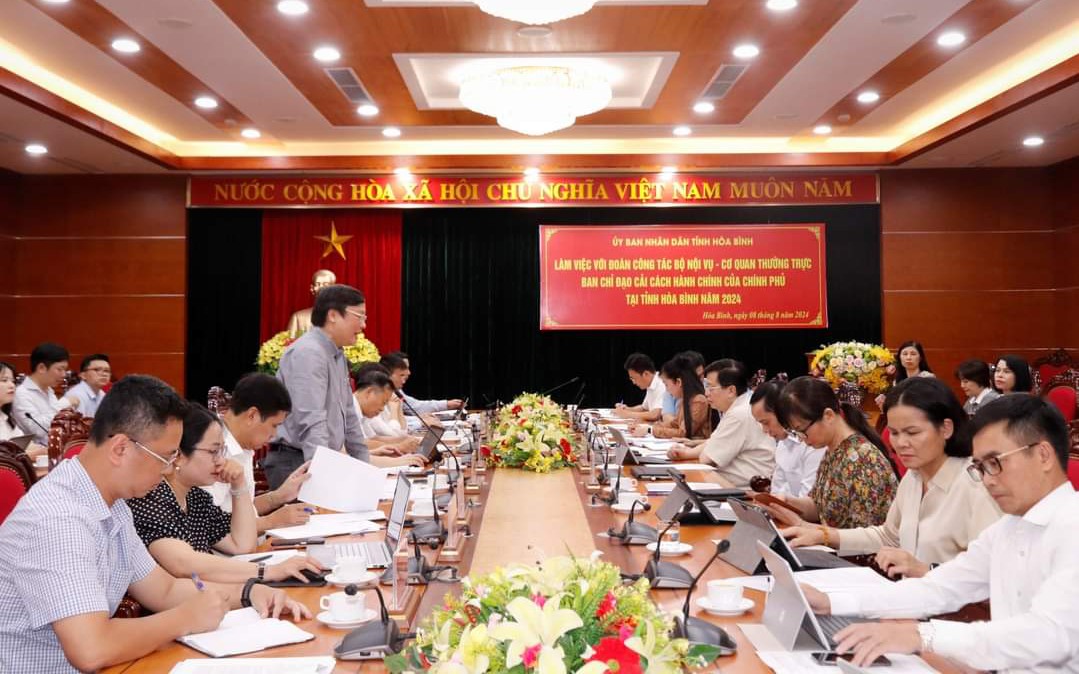 Lai Châu: Đối thoại trực tiếp về thủ tục hành chính - Ảnh 5.