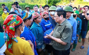 Chia sẻ khó khăn với đồng bào, doanh nghiệp, các ngân hàng chung tay - Ảnh 6.