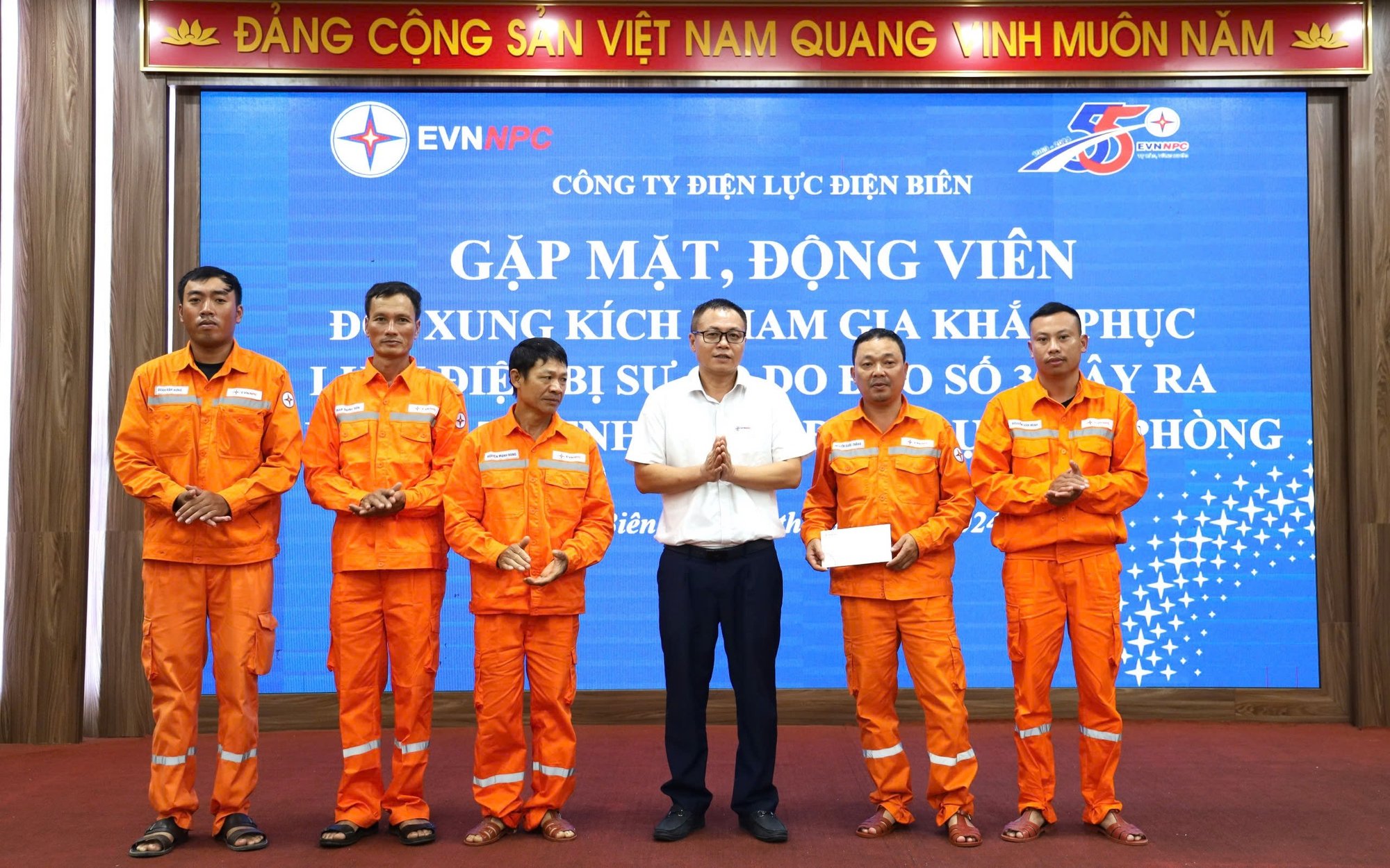 Điện Biên: Huy động lực lượng phòng, chống thiệt hại do mưa bão Yagi - Ảnh 3.