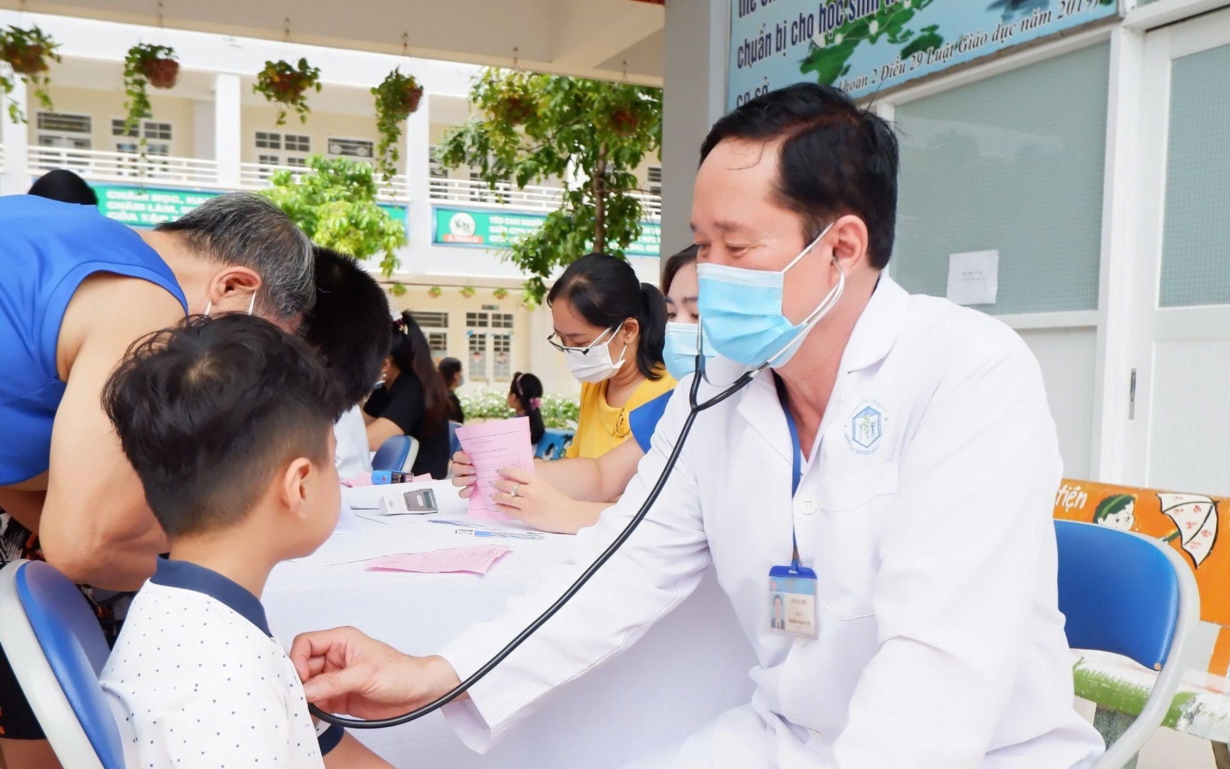 TP.HCM bổ sung thêm 2 nhóm đối tượng tiêm chủng vaccine sởi - Ảnh 1.