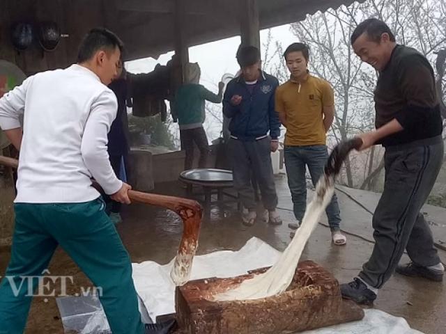 "Cắc, bụp" tiếng giã bánh dày trong ngày Tết của người Mông