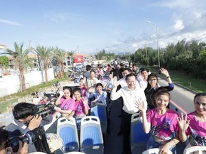 Xe buýt du lịch 2 tầng Coco City Tour đã có mặt tại Đà Nẵng