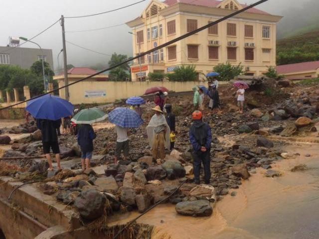 Sơn La: Mưa lũ kéo dài, quốc lộ 37 tê liệt