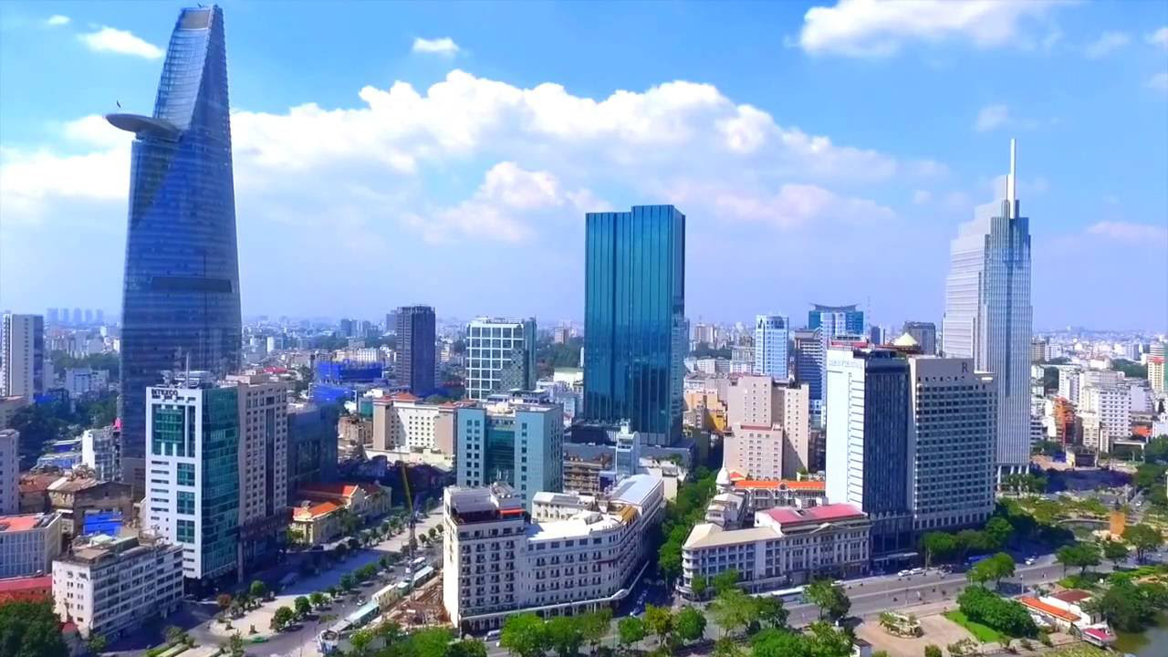 HoREA: Rủi ro pháp lý đè nặng thị trường bất động sản - Ảnh 1. HoREA: Rủi ro pháp lý đè nặng thị trường bất động sản - Ảnh 1.