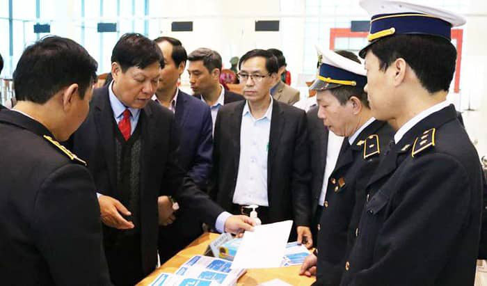 Thứ trưởng Bộ Y tế: Cần chú trọng phòng chống dịch Corona tại các cửa khẩu Lạng Sơn - Ảnh 1. Thứ trưởng Bộ Y tế: Cần chú trọng phòng chống dịch Corona tại các cửa khẩu Lạng Sơn - Ảnh 1.