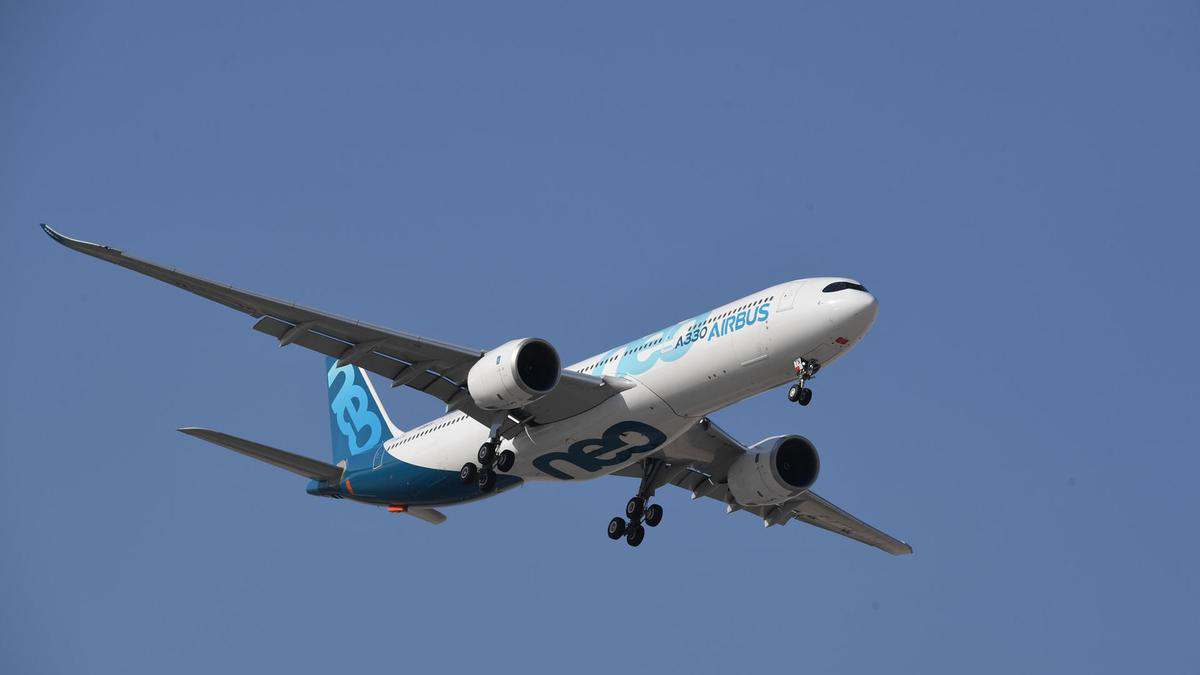 Airbus ra mắt Skytra, giúp các hãng máy bay tránh rủi ro giá vé - Ảnh 1. Airbus ra mắt Skytra, giúp các hãng máy bay tránh rủi ro giá vé - Ảnh 1.