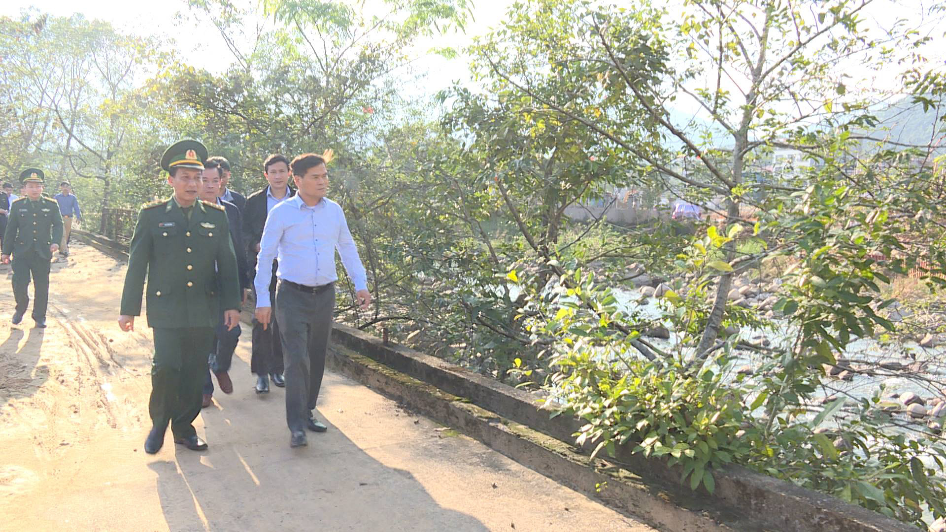 Quảng Ninh: Xử lý hơn 4.300 vụ buôn lậu trong năm 2019 - Ảnh 2.