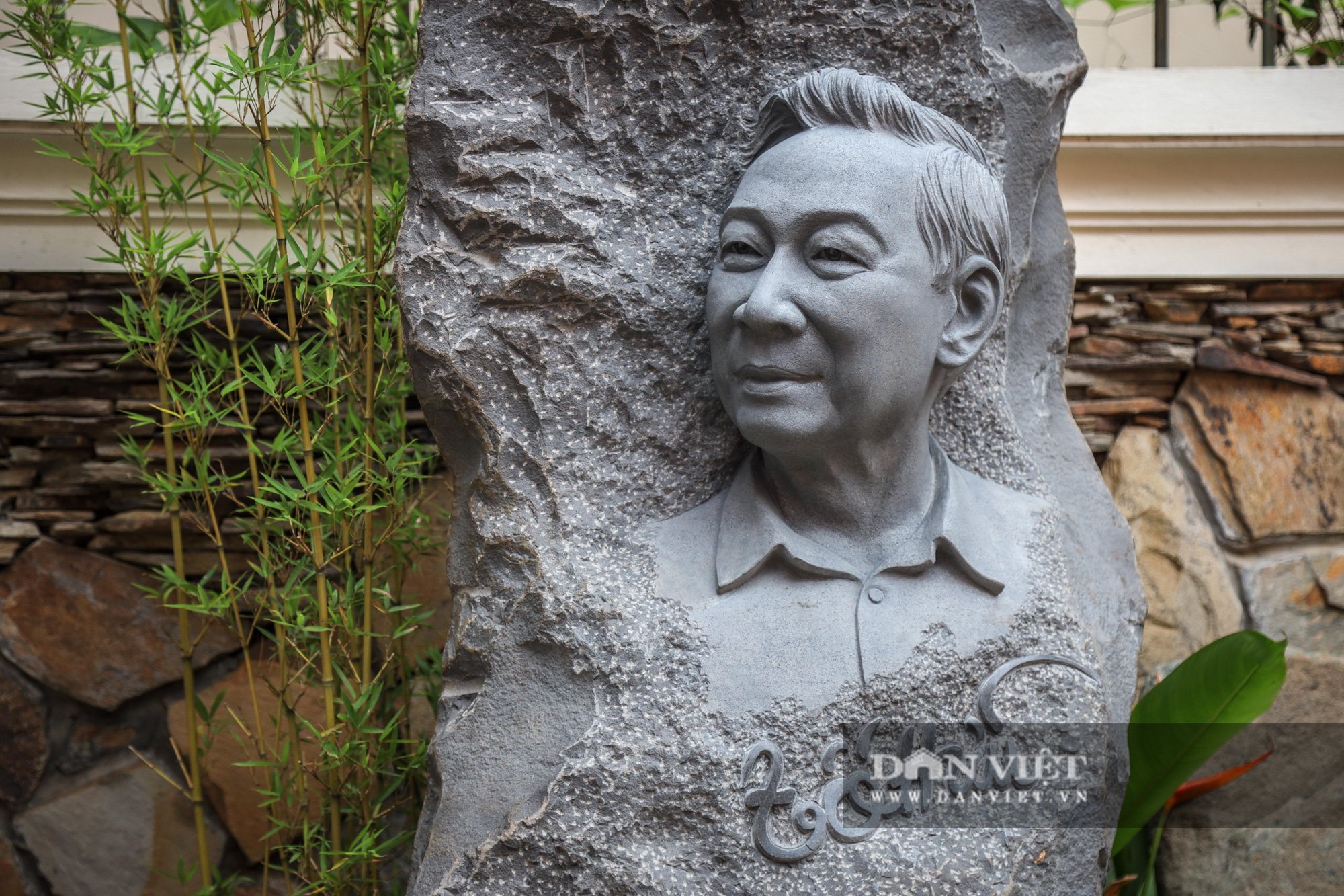 Chiêm ngưỡng &quot;bảo tàng thơ&quot; Tố Hữu mới xuất hiện tại Hà Nội - Ảnh 15.