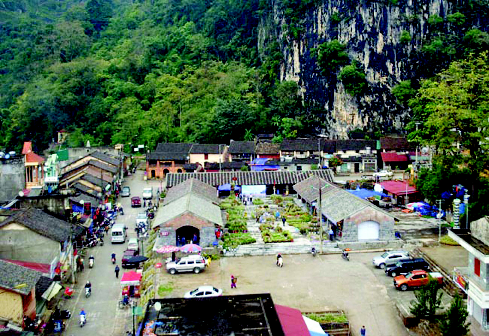 Bước chuyển mình trong xây dựng nông thôn mới ở Đồng Văn - Ảnh 1. Bước chuyển mình trong xây dựng nông thôn mới ở Đồng Văn - Ảnh 1.