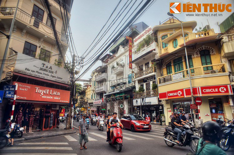 Chuyện lạ về con phố mang tên đặc sản &quot;huyền thoại&quot; Hà Nội - Ảnh 1.