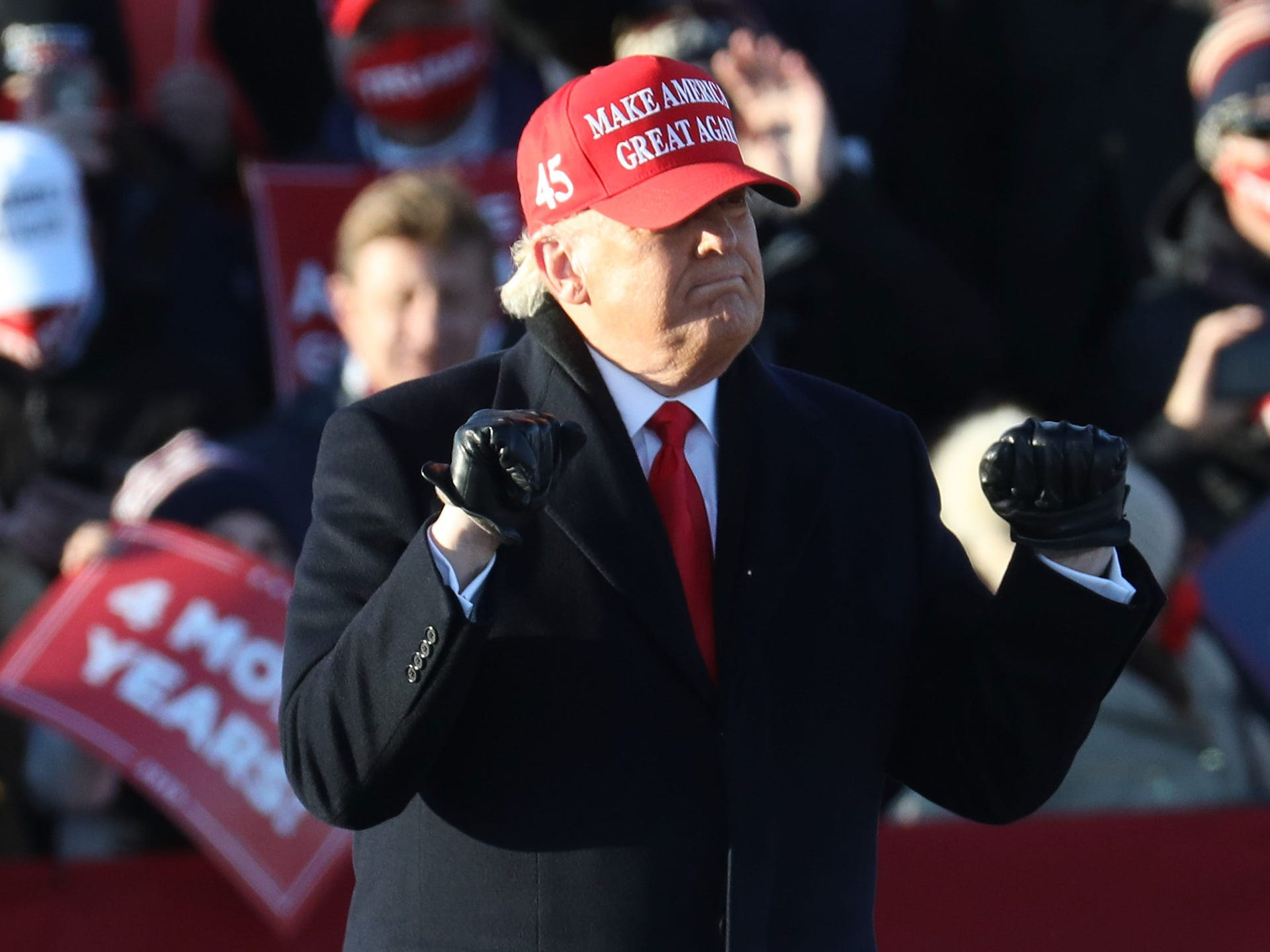 Phe Trump kiện để vô hiệu hóa 14.000 phiếu bầu ở Pennsylvania, kết quả bầu cử có đảo ngược? - Ảnh 1.