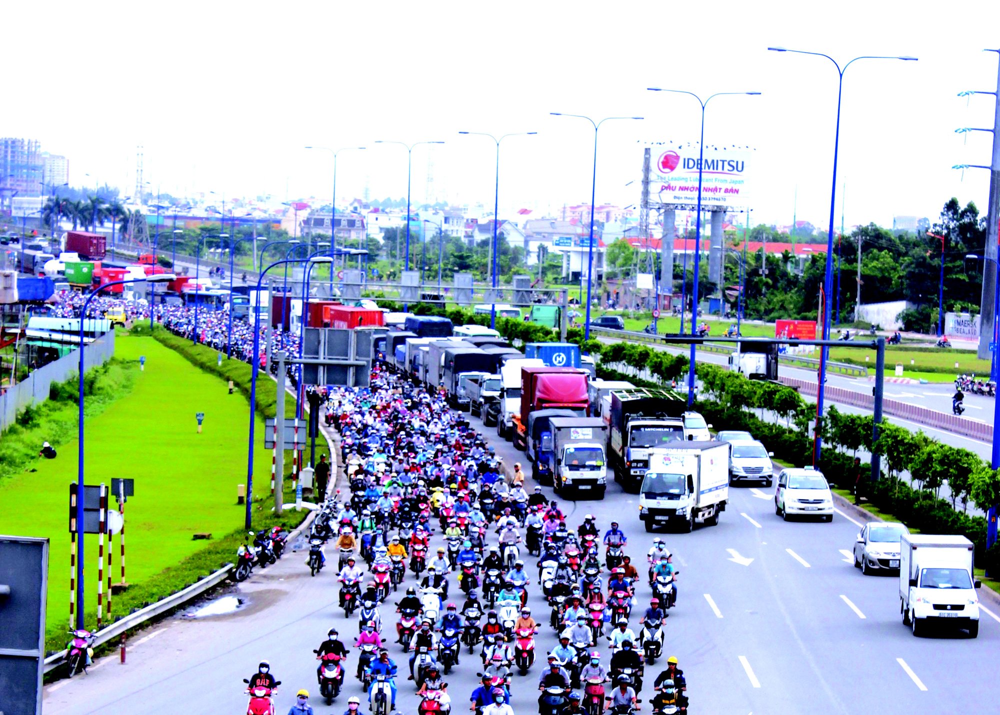 Khu Đông: thành phố của người giàu? - Ảnh 1.