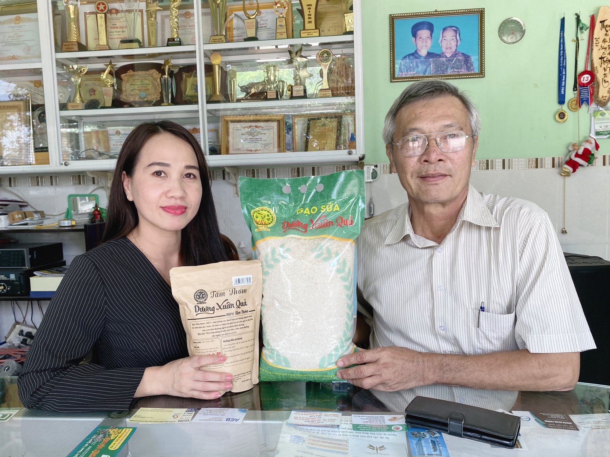 “Vua lò sấy” miền Tây làm ra giống gạo sữa đặc biệt - Ảnh 2. “Vua lò sấy” miền Tây làm ra giống gạo sữa đặc biệt - Ảnh 2.