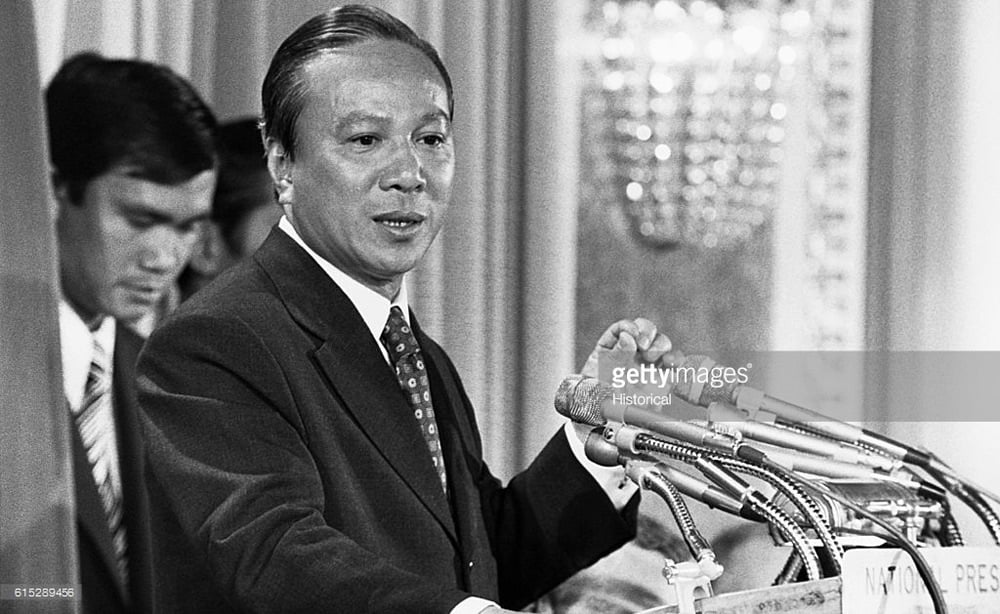 Giờ phút cuối cùng của Nguyễn Văn Thiệu ở Sài Gòn diễn ra như thế nào? - Ảnh 1.
