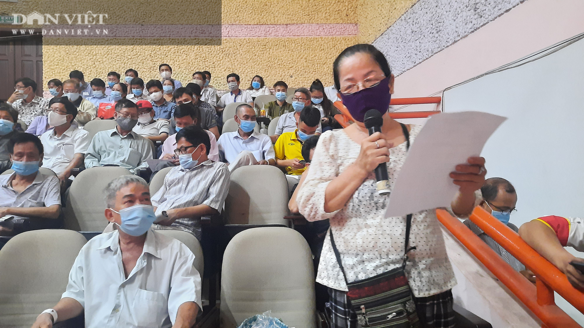 TP.HCM: Cử tri quận 2 hỏi tại sao lấy đất tái định cư KĐTM Thủ Thiêm giao cho doanh nghiệp?  - Ảnh 1.