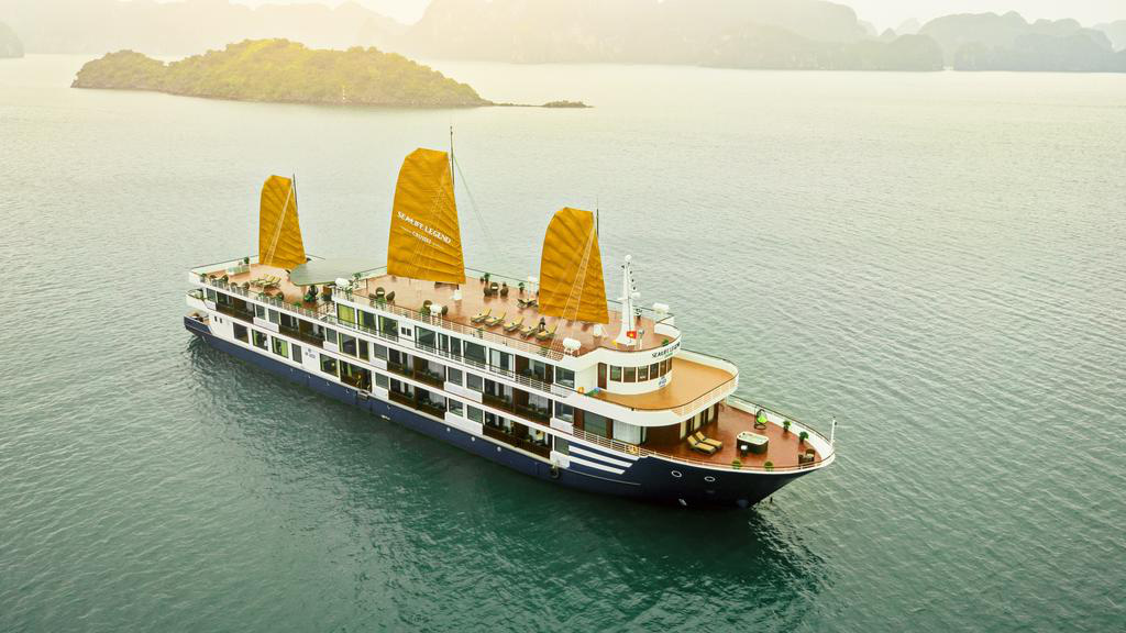 Quảng Ninh tiếp tục chi 500 tỷ đồng cho gói kích cầu du lịch đến hết năm 2021 - Ảnh 1. Quảng Ninh tiếp tục chi 500 tỷ đồng cho gói kích cầu du lịch đến hết năm 2021 - Ảnh 1.