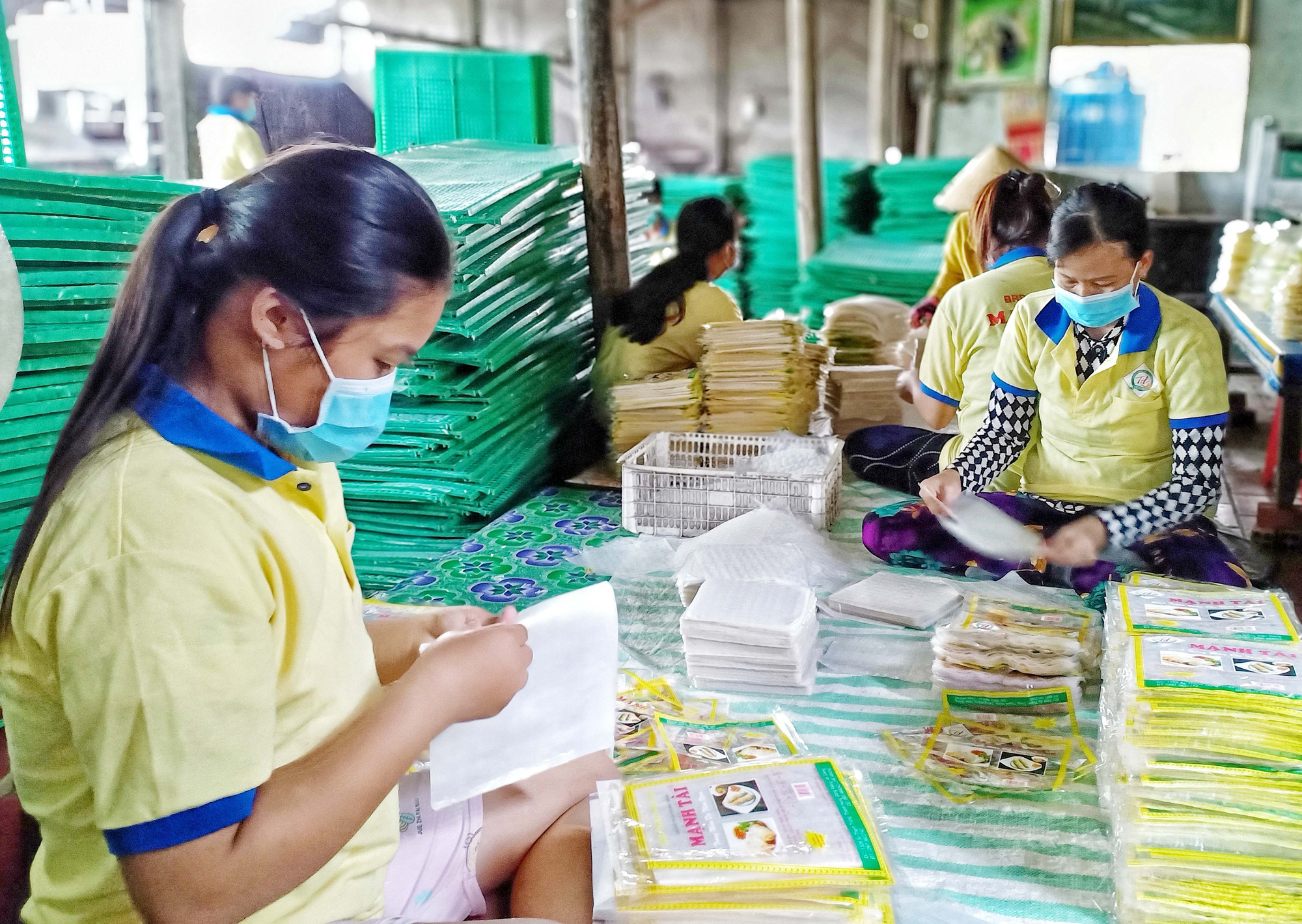 Cuối năm, làng nghề vẫn dè dặt sản xuất - Ảnh 3. Cuối năm, làng nghề vẫn dè dặt sản xuất - Ảnh 3.