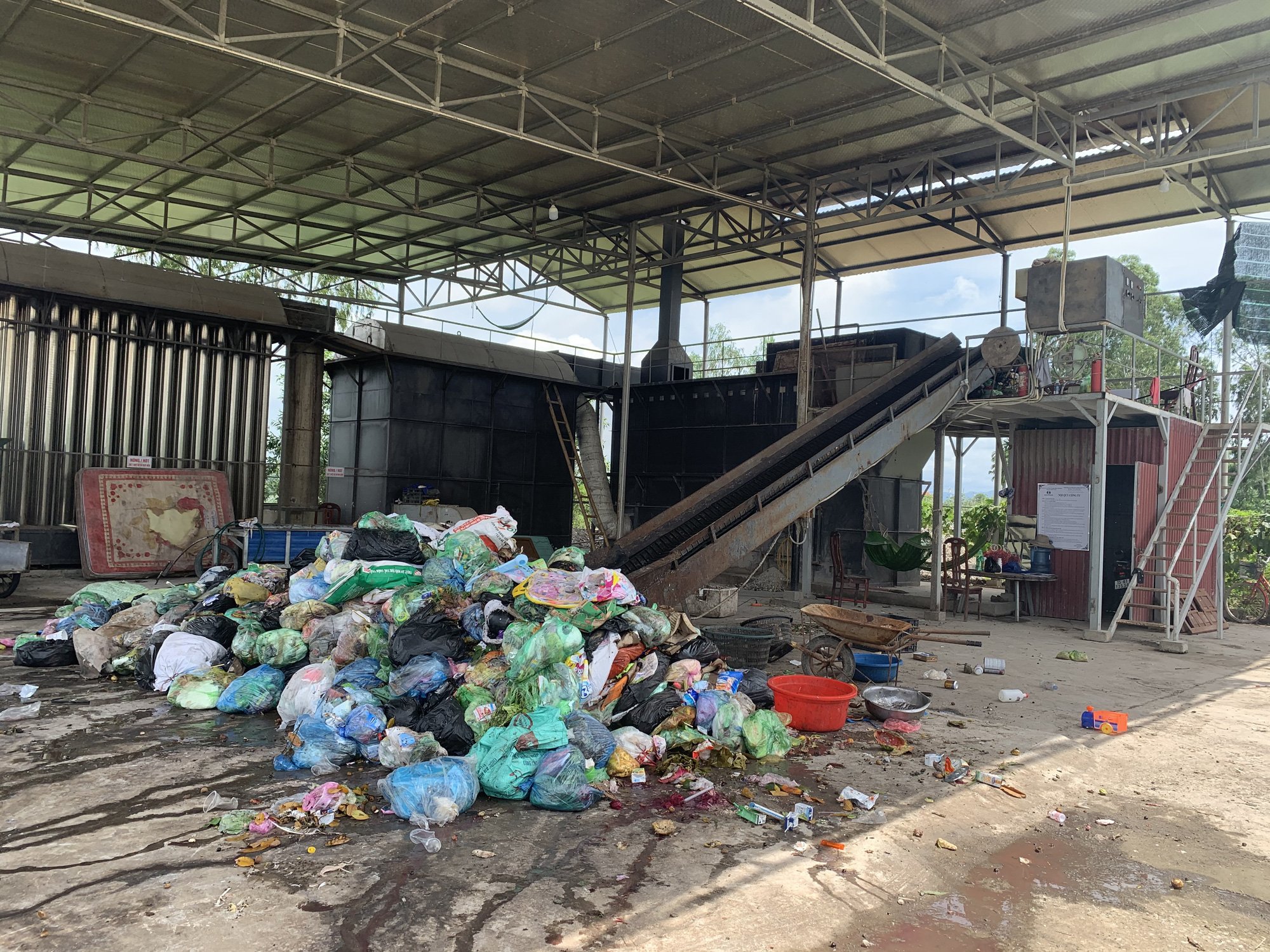 Xử lý rác thải nông thôn ở Hải Phòng: Kỳ vọng công nghệ mới đưa lại cuộc sống xanh - Ảnh 3.