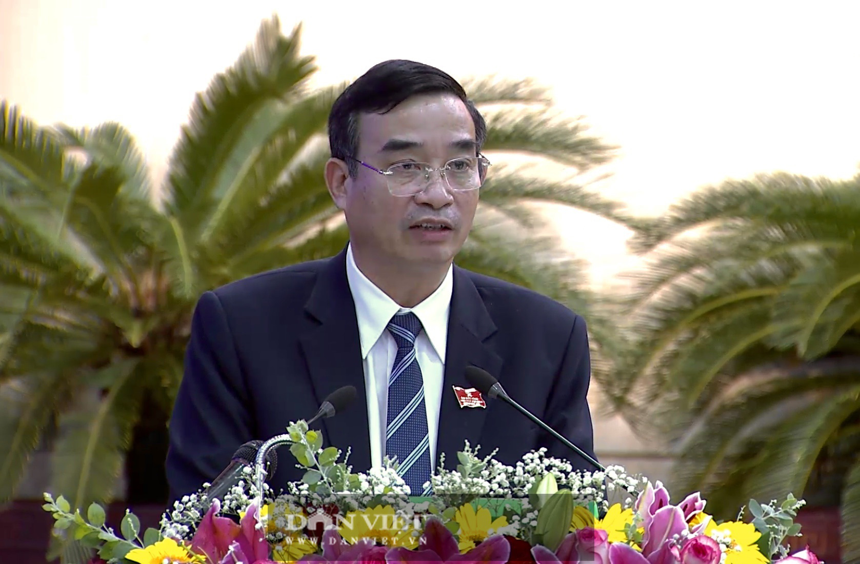 Đà Nẵng phân công công tác Chủ tịch Lê Trung Chinh và 2 Phó chủ tịch - Ảnh 1.