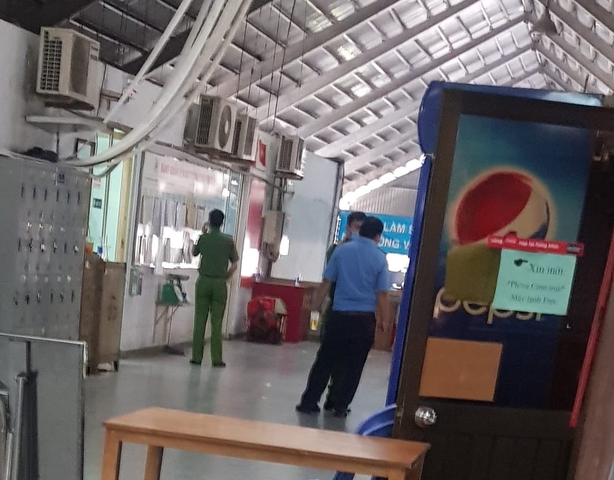 Người đàn ông đâm chết nữ trưởng ban quản lý chợ Kim Biên khai gì? - Ảnh 2.