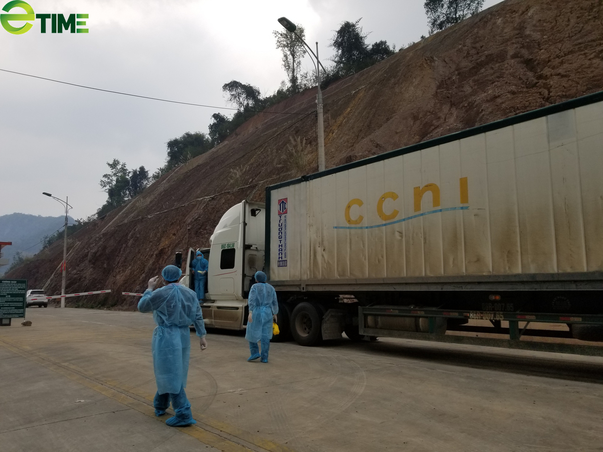 Dịch Covid- 19, kim ngạch xuất nhập khẩu Lạng Sơn giảm mạnh - Ảnh 2. Dịch Covid- 19, kim ngạch xuất nhập khẩu Lạng Sơn giảm mạnh - Ảnh 2.
