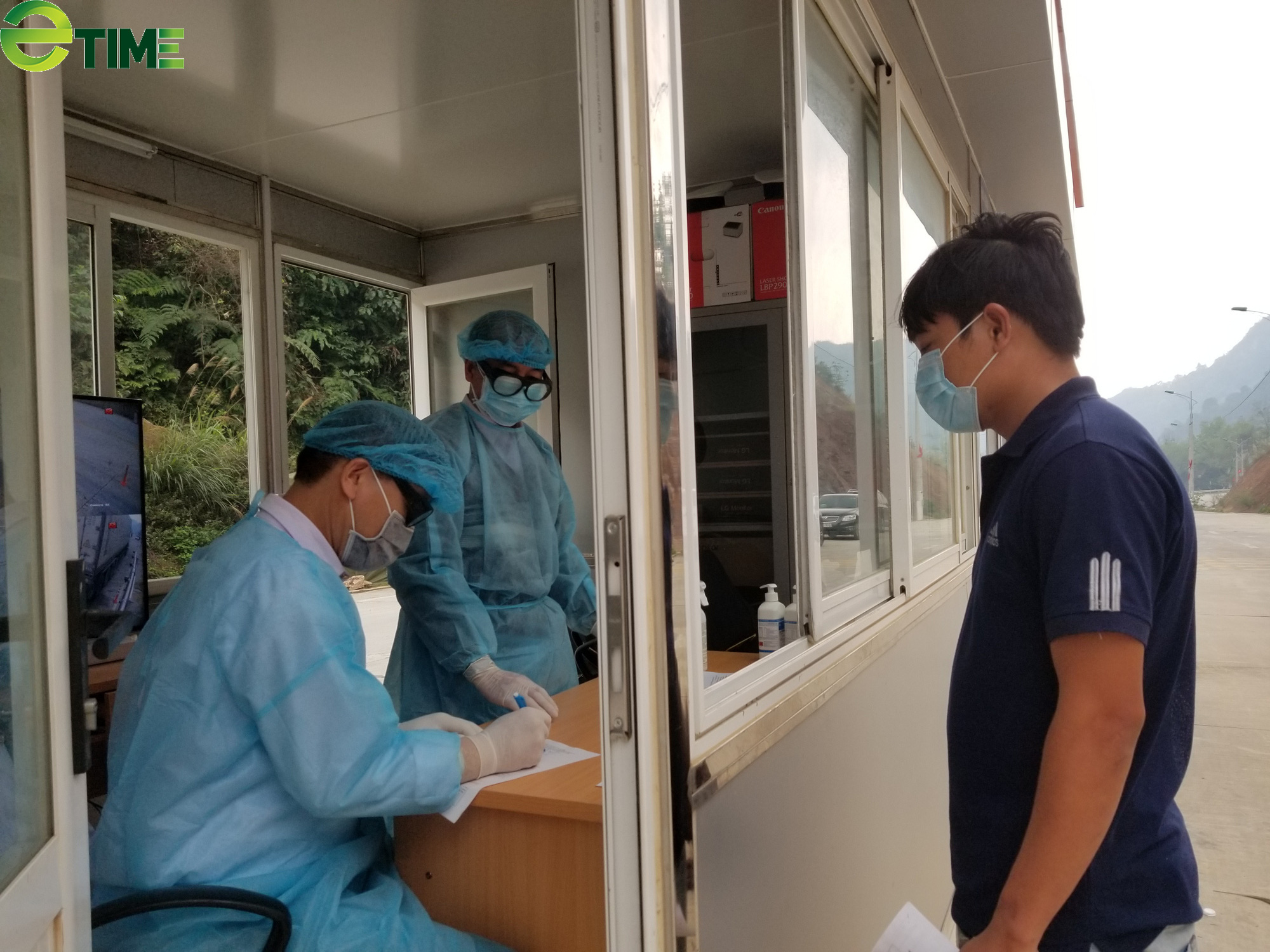 Dịch Covid- 19, kim ngạch xuất nhập khẩu Lạng Sơn giảm mạnh - Ảnh 3. Dịch Covid- 19, kim ngạch xuất nhập khẩu Lạng Sơn giảm mạnh - Ảnh 3.