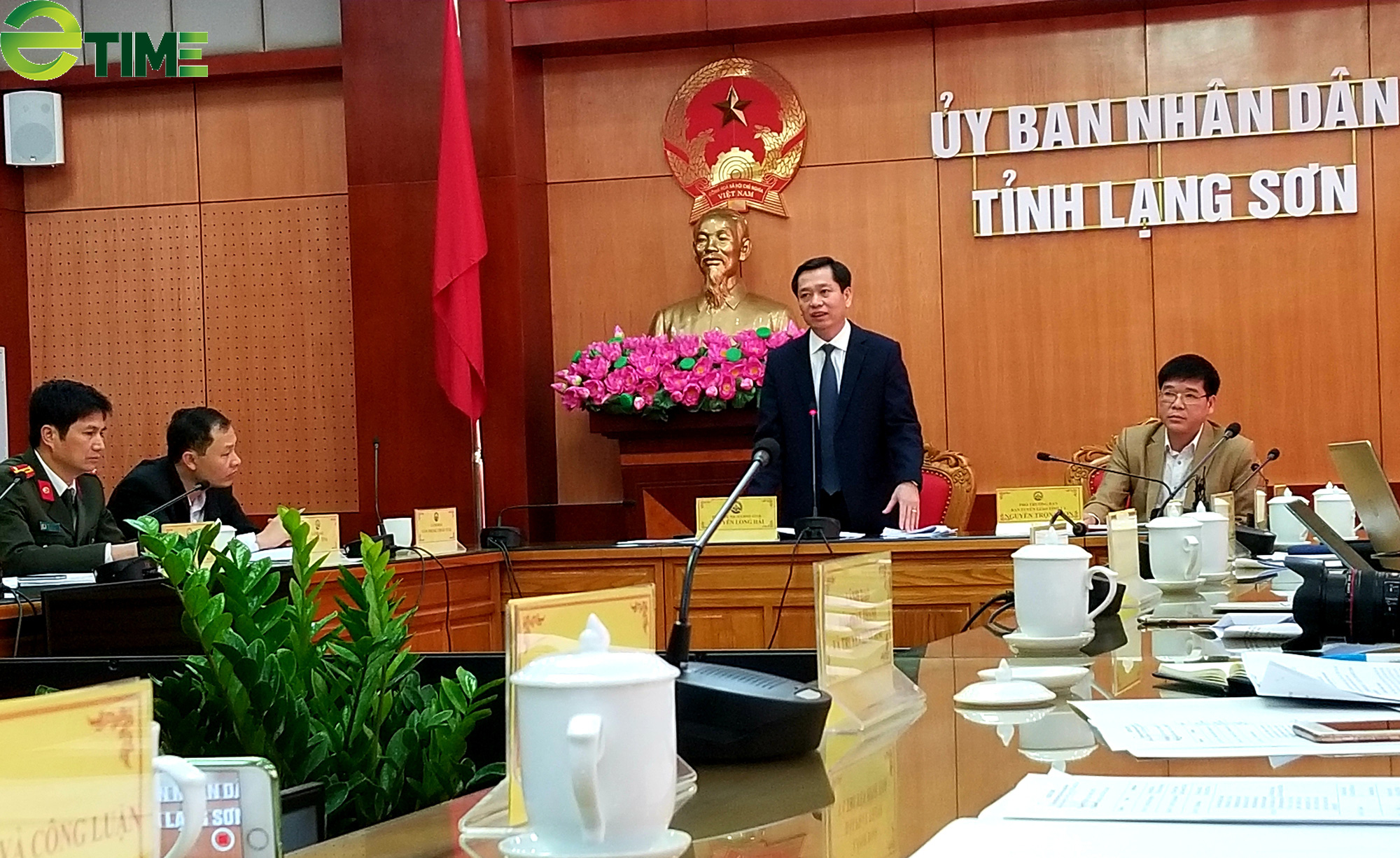 Dịch Covid- 19, kim ngạch xuất nhập khẩu Lạng Sơn giảm mạnh - Ảnh 1. Dịch Covid- 19, kim ngạch xuất nhập khẩu Lạng Sơn giảm mạnh - Ảnh 1.