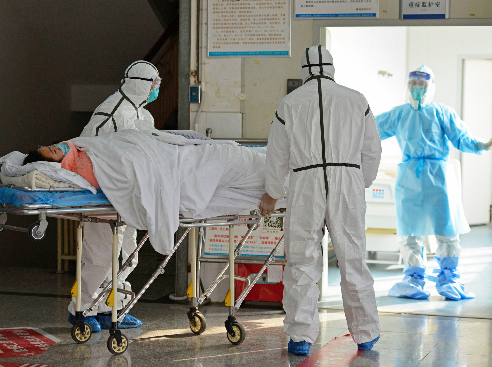 1 công dân Mỹ tử vong tại Vũ Hán vì nhiễm virus Corona, nỗi lo sợ bao trùm nhiều quốc gia - Ảnh 1. 1 công dân Mỹ tử vong tại Vũ Hán vì nhiễm virus Corona, nỗi lo sợ bao trùm nhiều quốc gia - Ảnh 1.