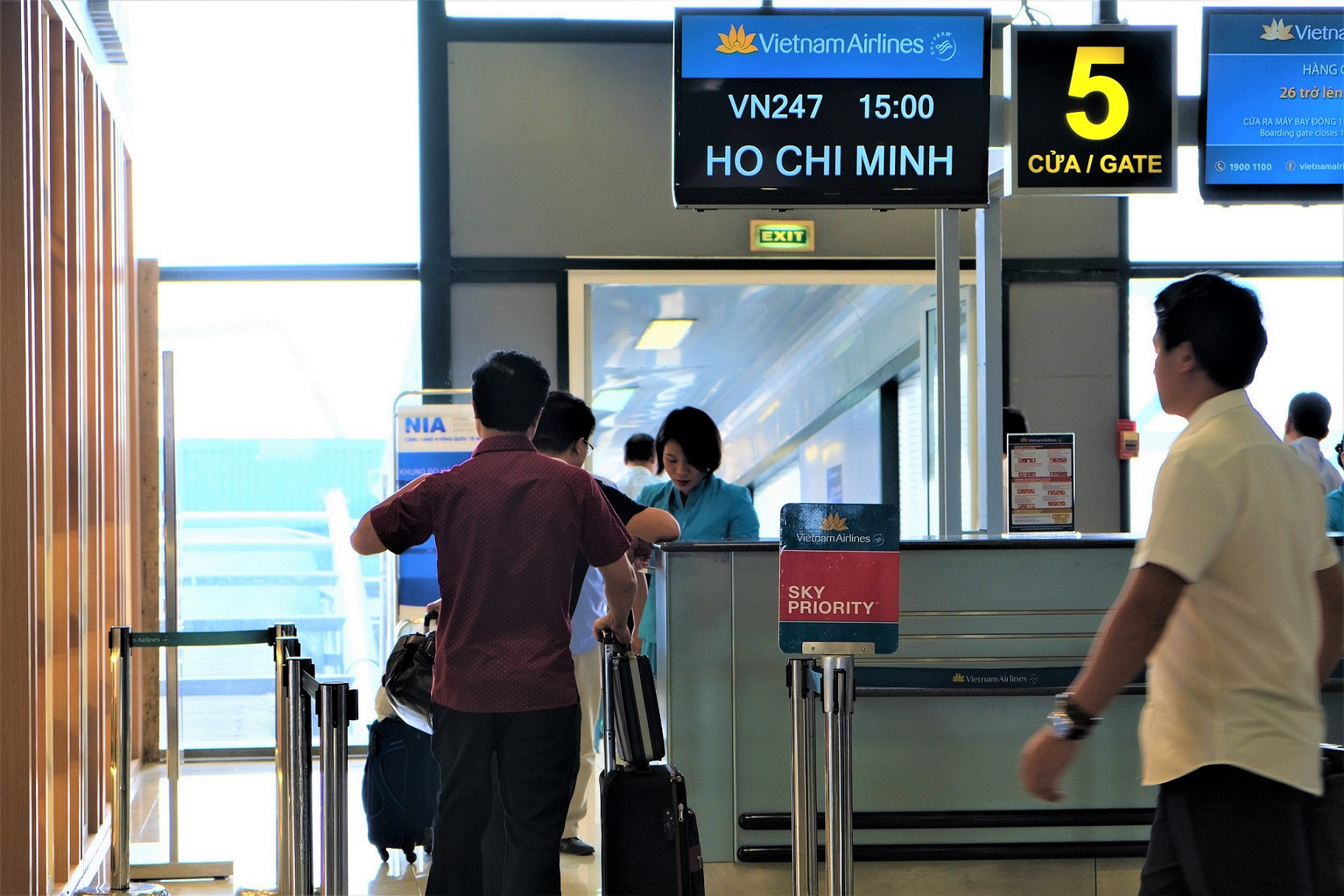 Vì sao ACV “chây ì” việc xây dựng hệ thống kểm soát ô tô ra/vào nhà ga hàng không? - Ảnh 1. Vì sao ACV “chây ì” việc xây dựng hệ thống kểm soát ô tô ra/vào nhà ga hàng không? - Ảnh 1.