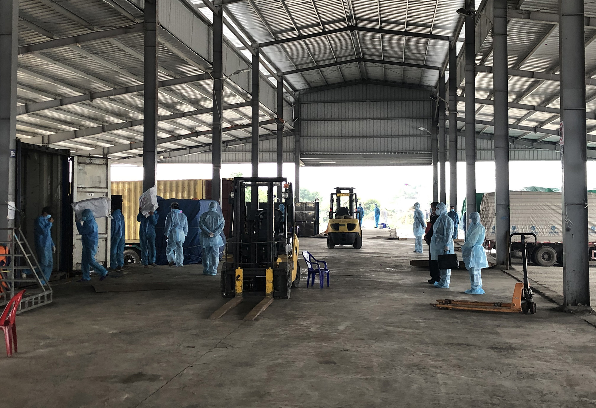 Dịch Covid-19: Quảng Ninh tìm giải pháp gỡ khó cho doanh nghiêp - Ảnh 1. Dịch Covid-19: Quảng Ninh tìm giải pháp gỡ khó cho doanh nghiêp - Ảnh 1.