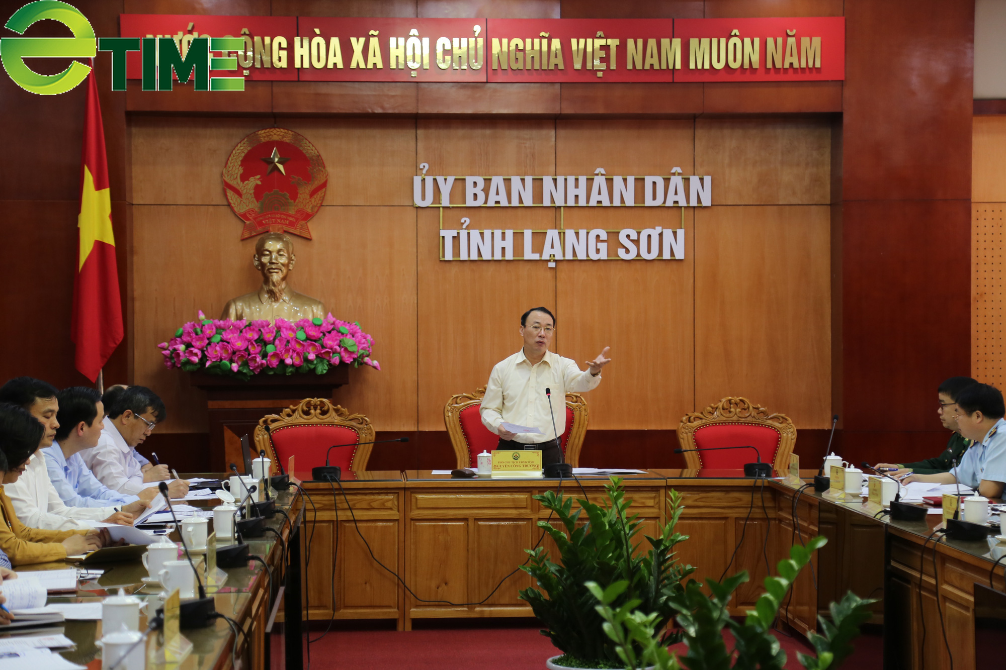 Lạng Sơn: Đề xuất đưa lao động sang biên giới Trung Quốc bốc xếp hàng hóa - Ảnh 1. Lạng Sơn: Đề xuất đưa lao động sang biên giới Trung Quốc bốc xếp hàng hóa - Ảnh 1.