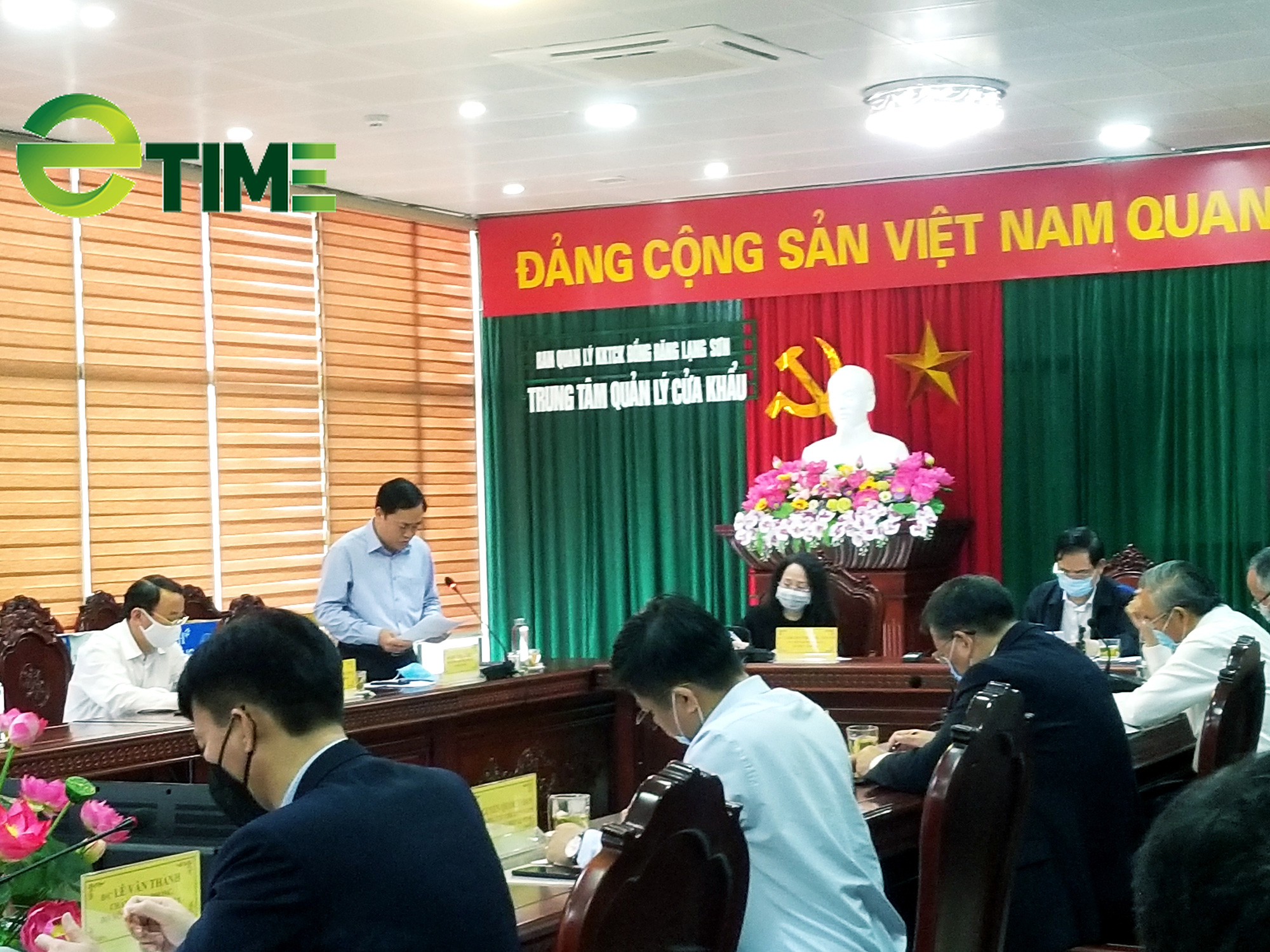 Lạng Sơn: 5 giải pháp, sáng kiến vừa phòng chống dịch vừa xuất khẩu hàng hóa - Ảnh 2. Lạng Sơn: 5 giải pháp, sáng kiến vừa phòng chống dịch vừa xuất khẩu hàng hóa - Ảnh 2.