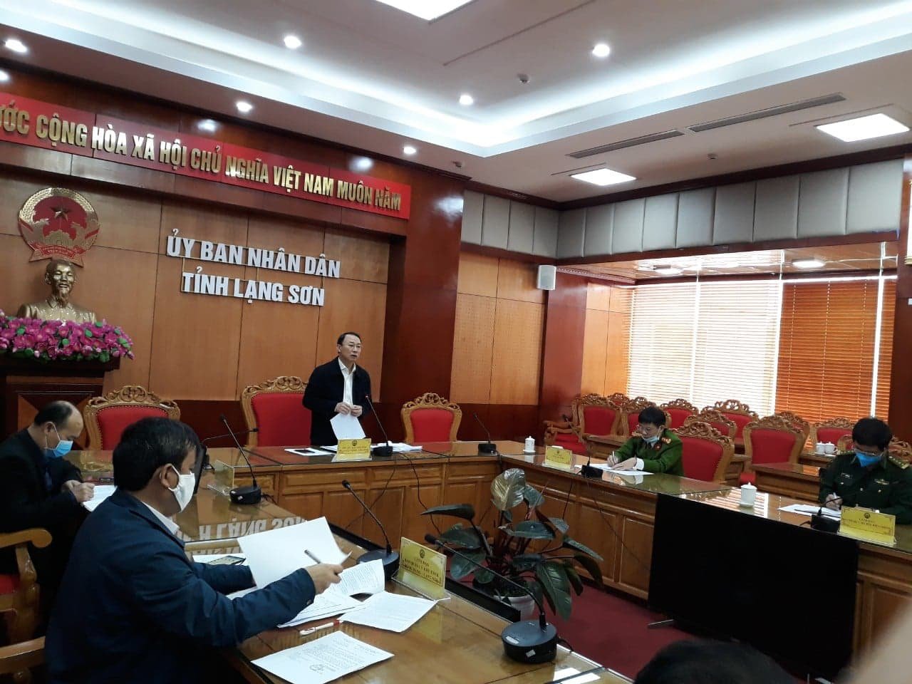 Lạng Sơn: Chỉ còn 4 cửa khẩu duy trì hoạt động thông quan hàng hóa - Ảnh 2. Lạng Sơn: Chỉ còn 4 cửa khẩu duy trì hoạt động thông quan hàng hóa - Ảnh 2.