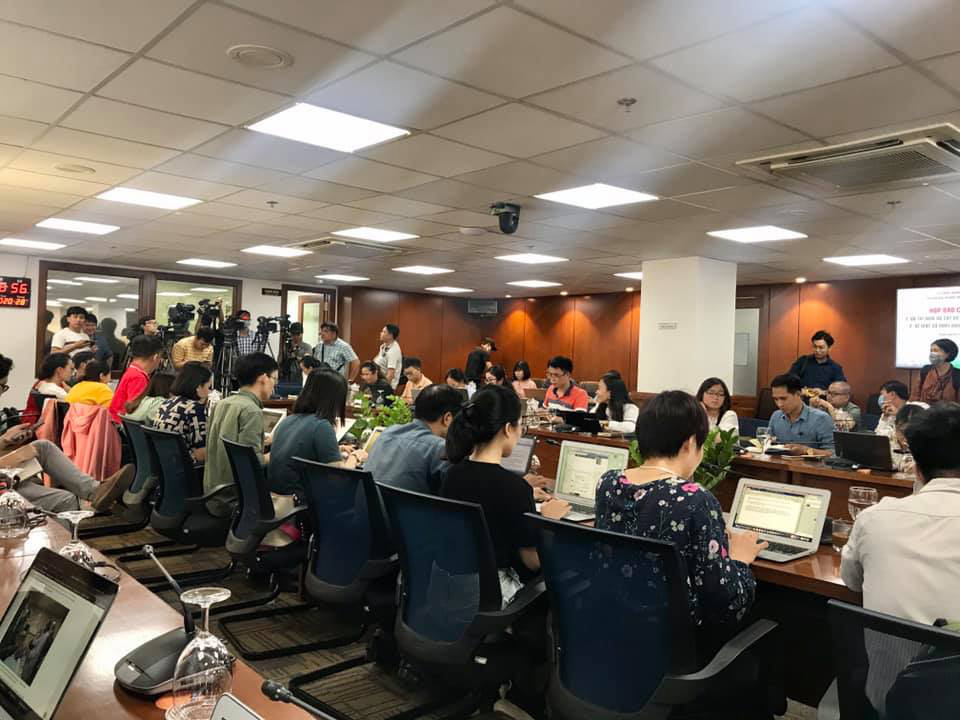 Họp báo vụ cây phượng đổ làm 14 học sinh thương vong: Công an đã vào cuộc điều tra - Ảnh 3.