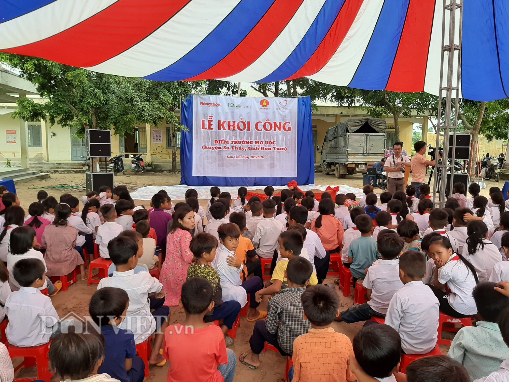 Báo Dân Việt khởi công phòng học tại điểm trường ở Kon Tum - Ảnh 3.