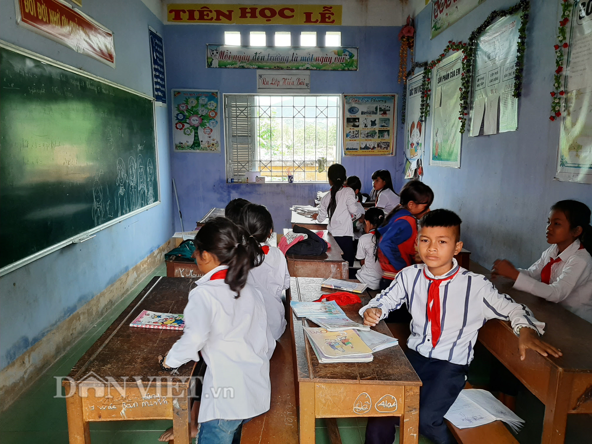Báo Dân Việt khởi công phòng học tại điểm trường ở Kon Tum - Ảnh 6.