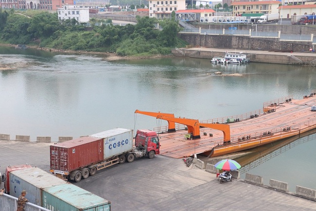 Trung Quốc: Tạm ngừng nhập khẩu hải sản và thịt cừu từ nước ngoài - Ảnh 1.