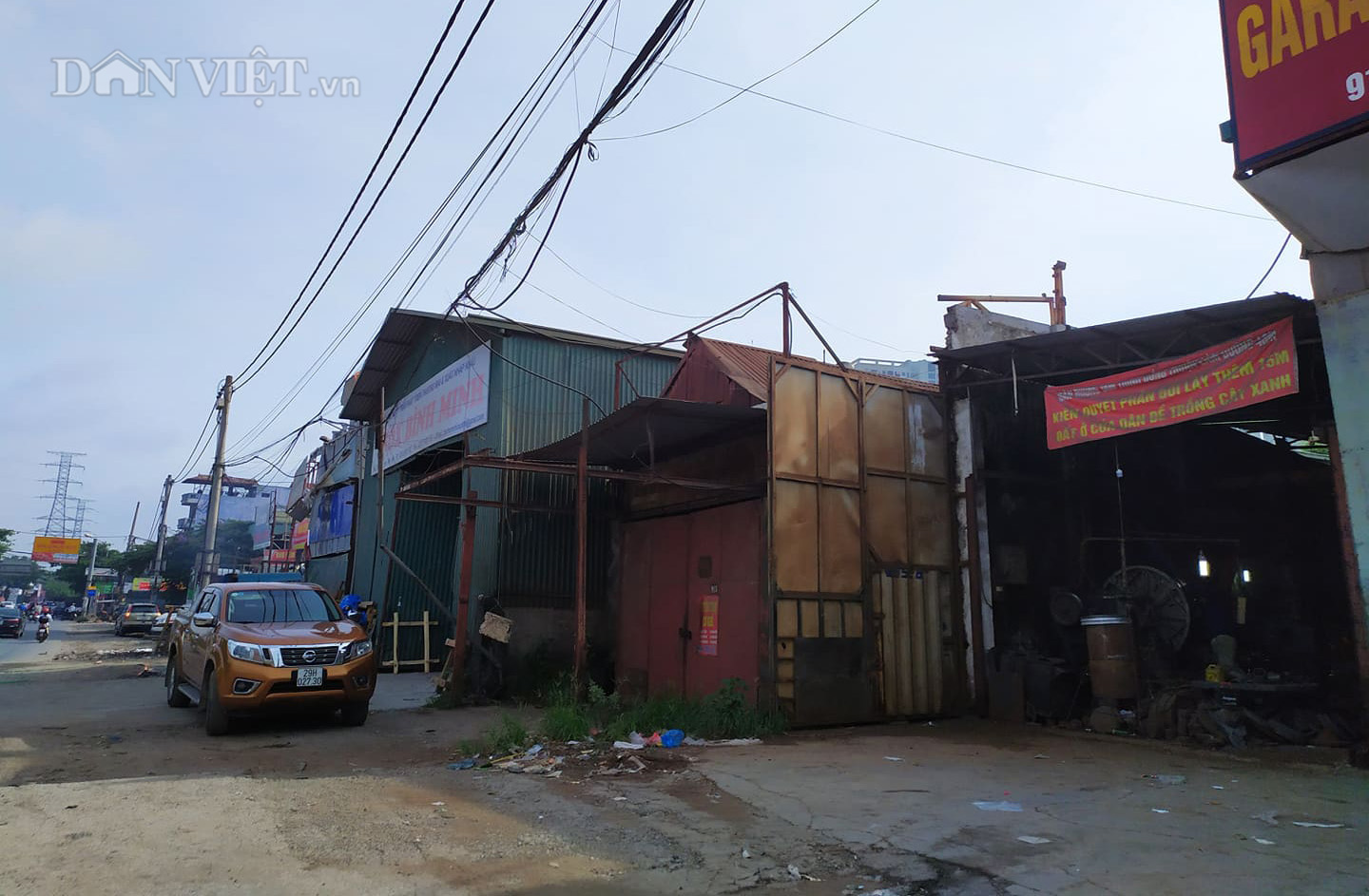 Cận cảnh dự án đường Tam Trinh &quot;phình&quot; ra 15m phải thanh tra toàn diện - Ảnh 6.