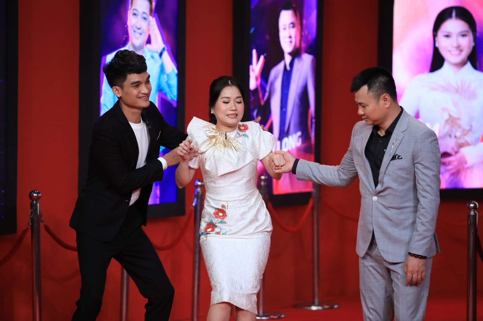 MC Xuân Bắc tái xuất Ơn giời cậu đây rồi, hợp sức cùng Trấn Thành – Trường Giang “dìm hàng” đàn em thân thiết - Ảnh 2.