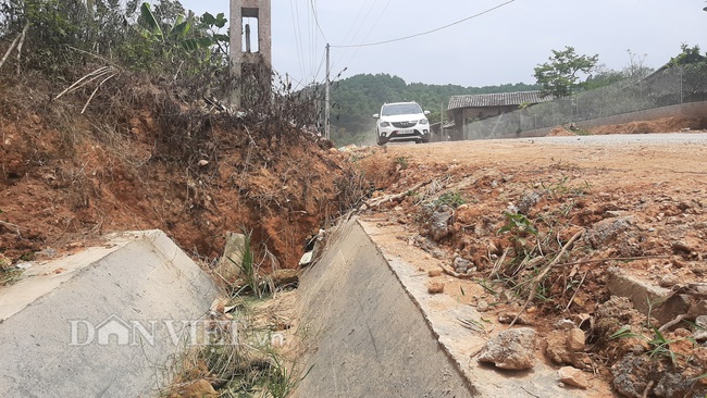 Cột điện &quot;ngáng&quot; tiến độ công trình, Điện lực Yên Bái: Chủ đầu tư chưa thực sự phối hợp - Ảnh 3.